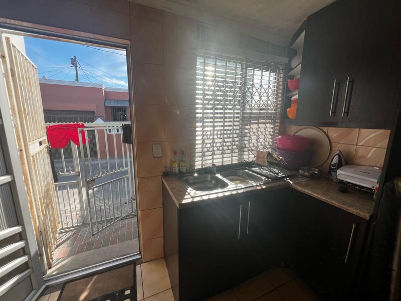 2 Bedroom Property for Sale in Leiden Western Cape